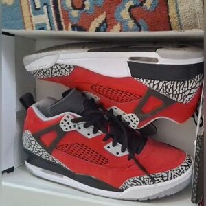 Jordan Spizike Low "Toro Bravo" Red Black Size 10 Men's